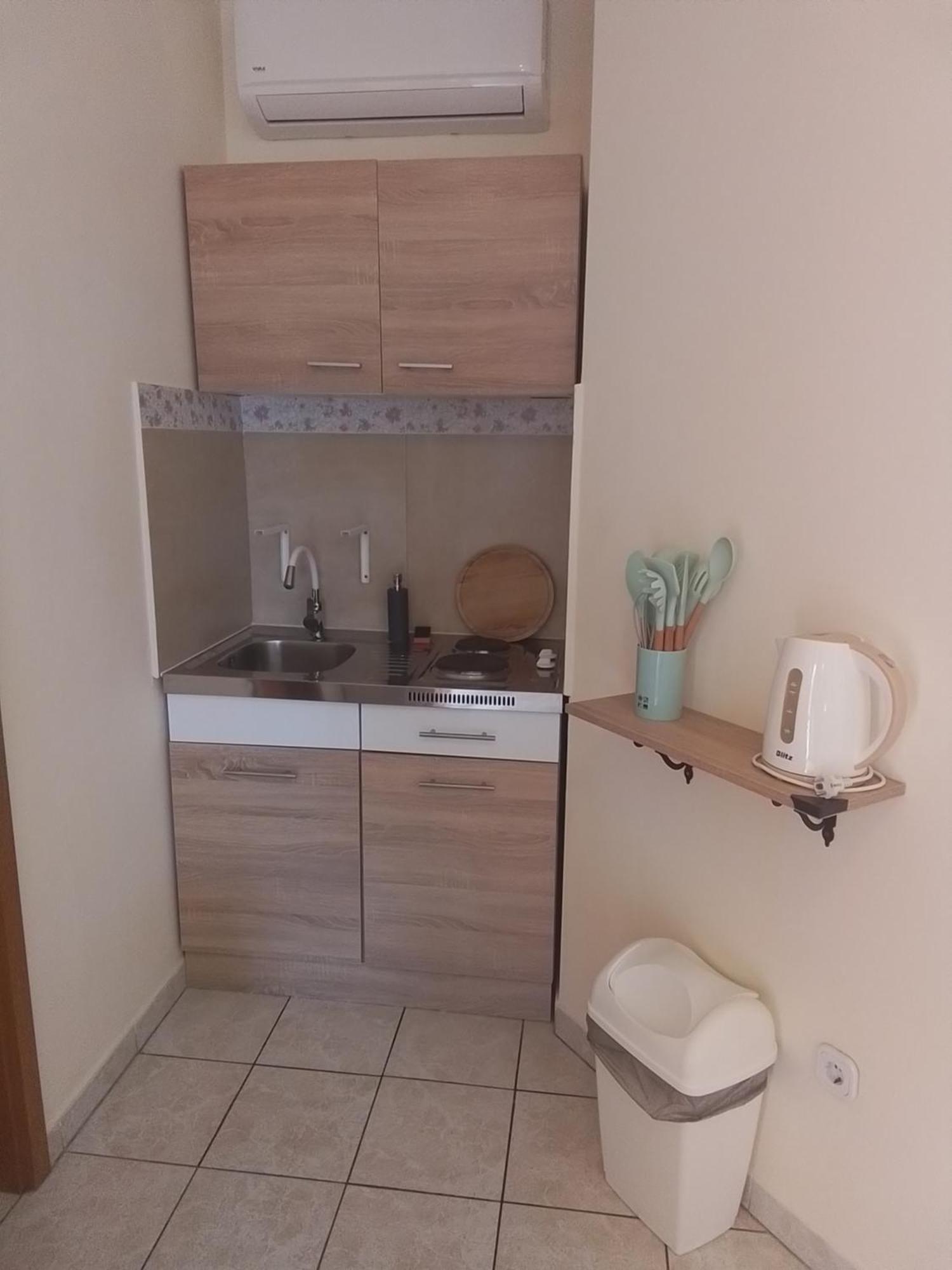 Apartmani Fani 2 Min Walking From Sea Orebić Eksteriør billede