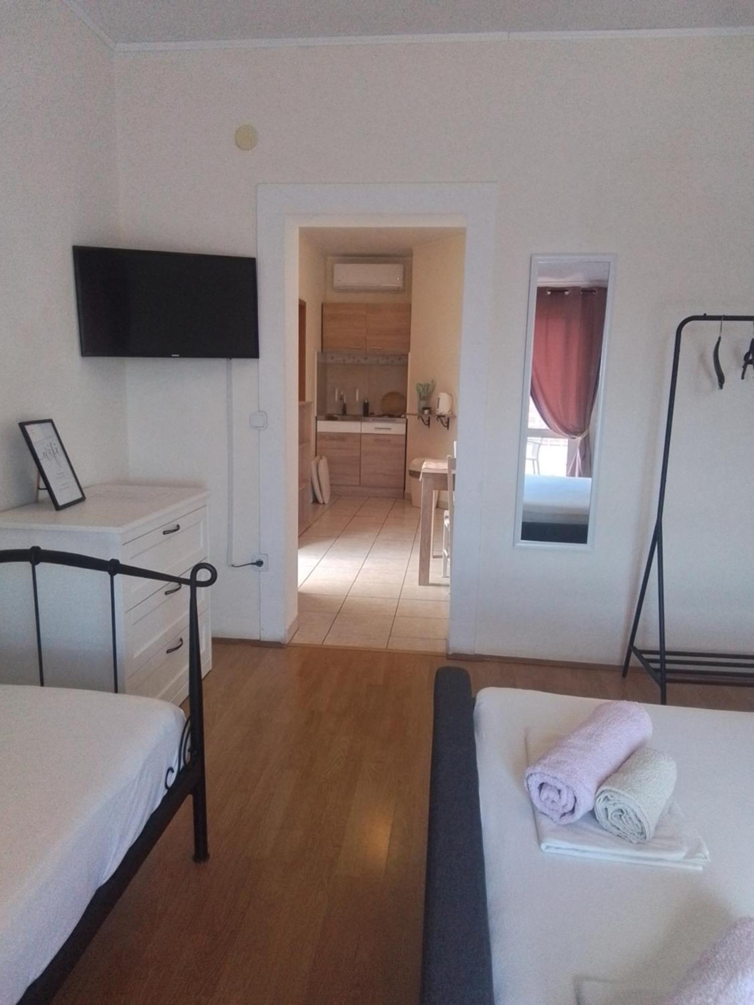 Apartmani Fani 2 Min Walking From Sea Orebić Eksteriør billede